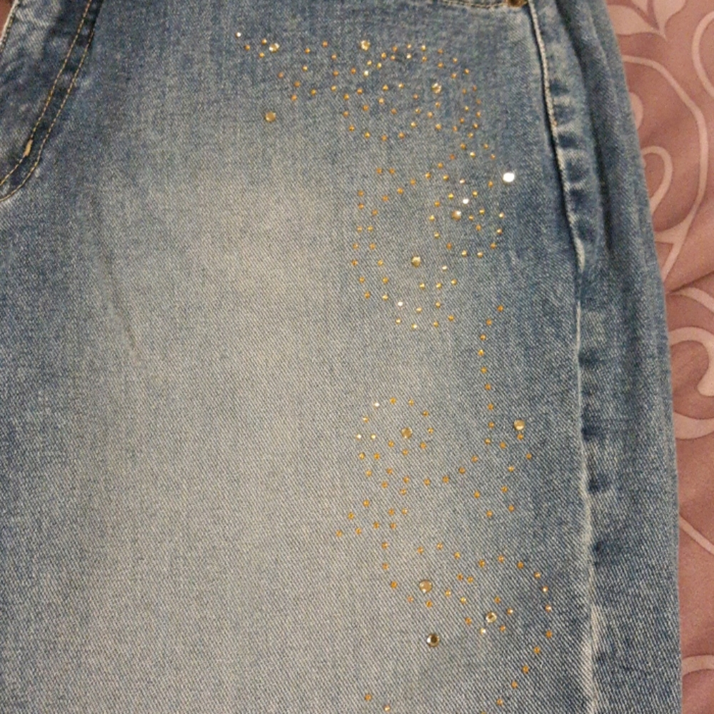 Jeans - Picture 2 of 8